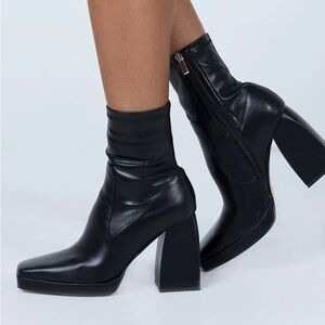 Princess Polly boots